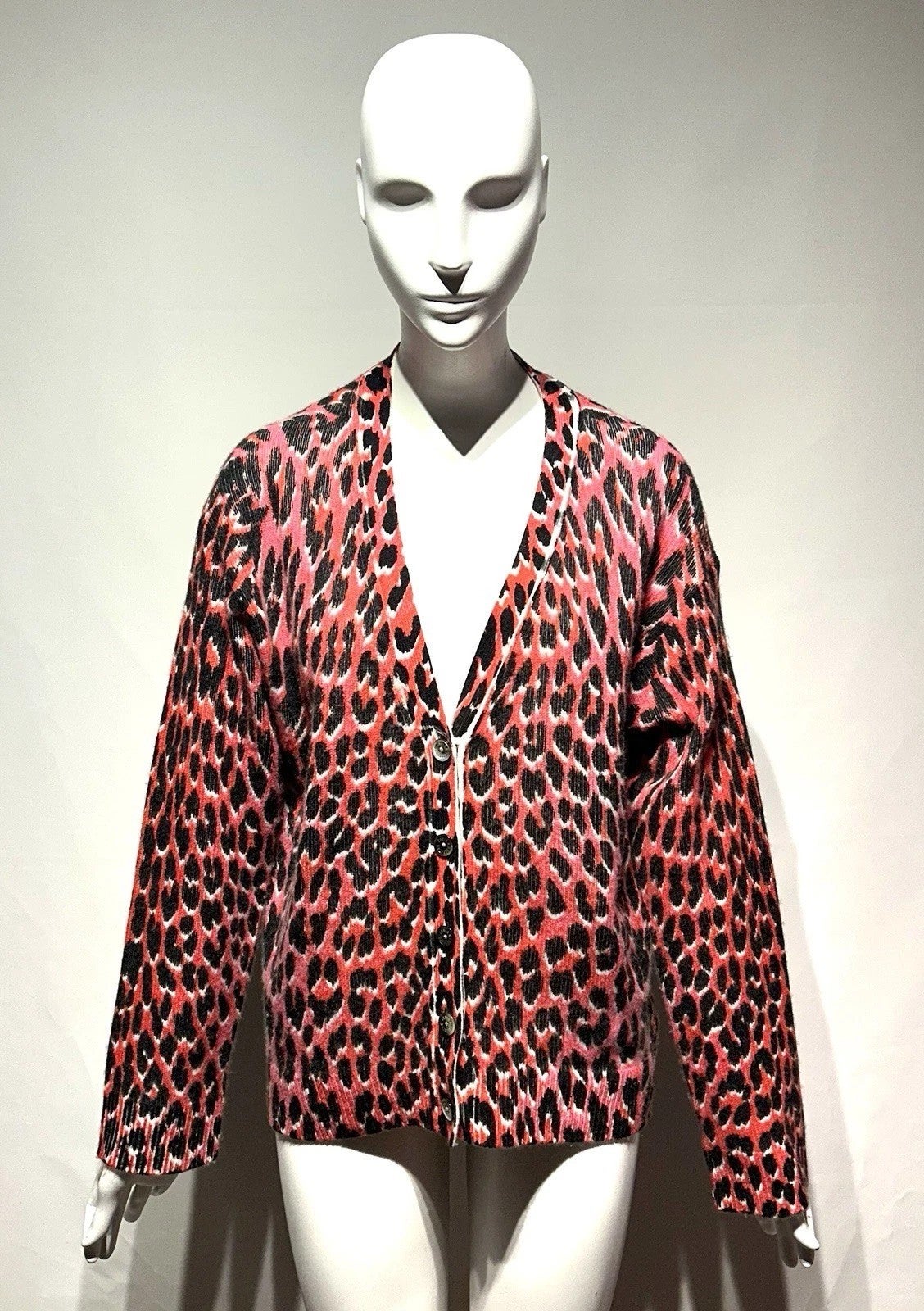 Sweater / Zadig & Voltaire / Pink leopard print cashmere cardigan / s, photo 1 of 4