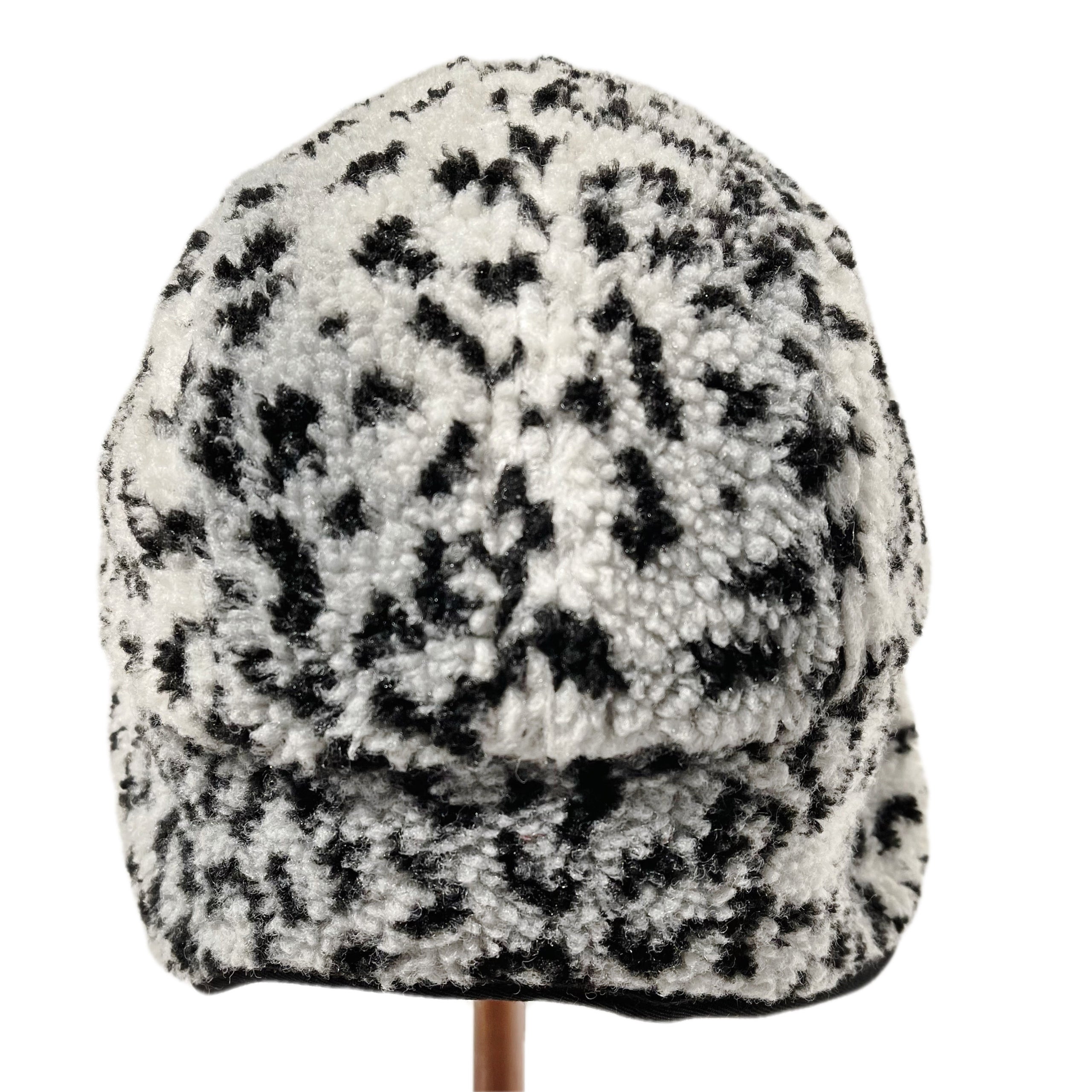 Supreme snow hat top